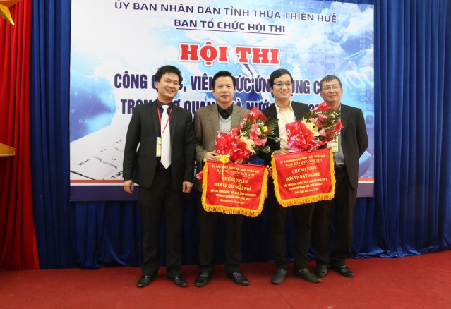 UBND huyện Phú Lộc đạt giải Nhì Hội thi công chức, viên chức ứng dụng CNTT trong cơ quan nhà nước năm 2017